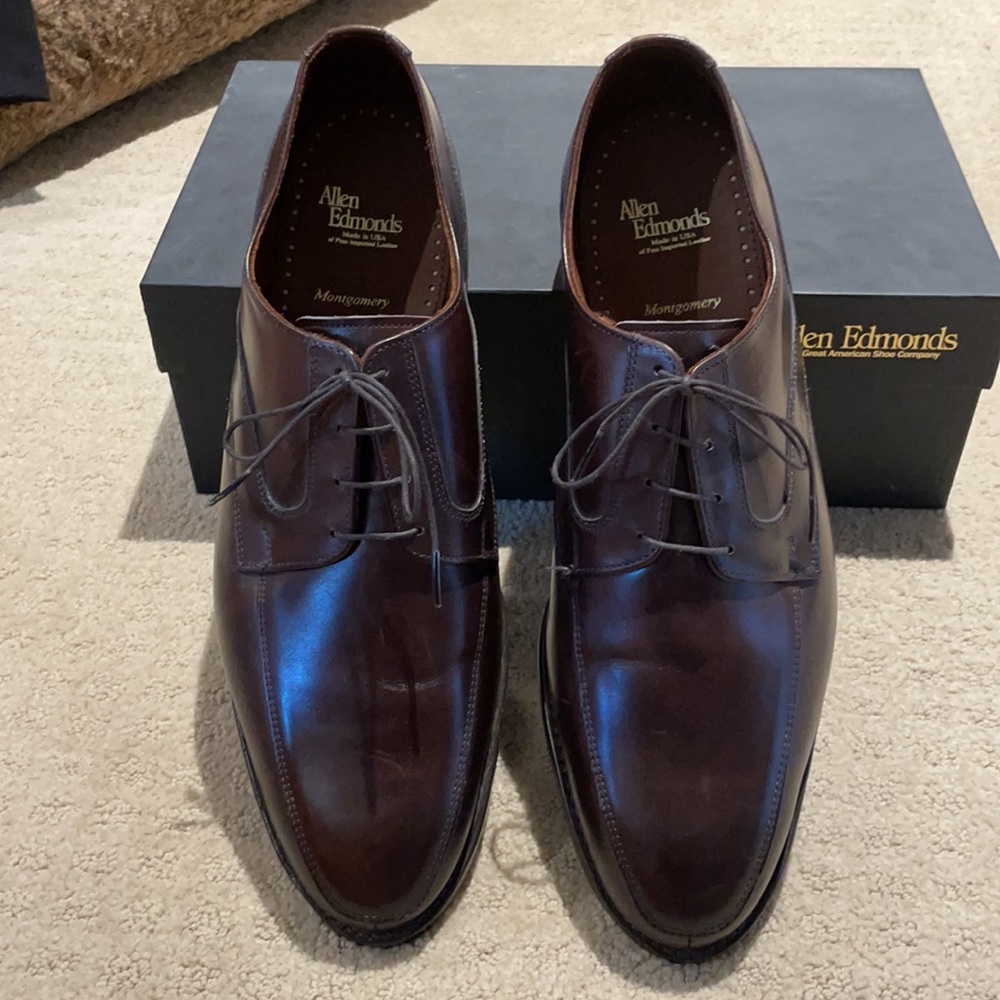 Allen Edmonds Montgomery Oxford dress shoes